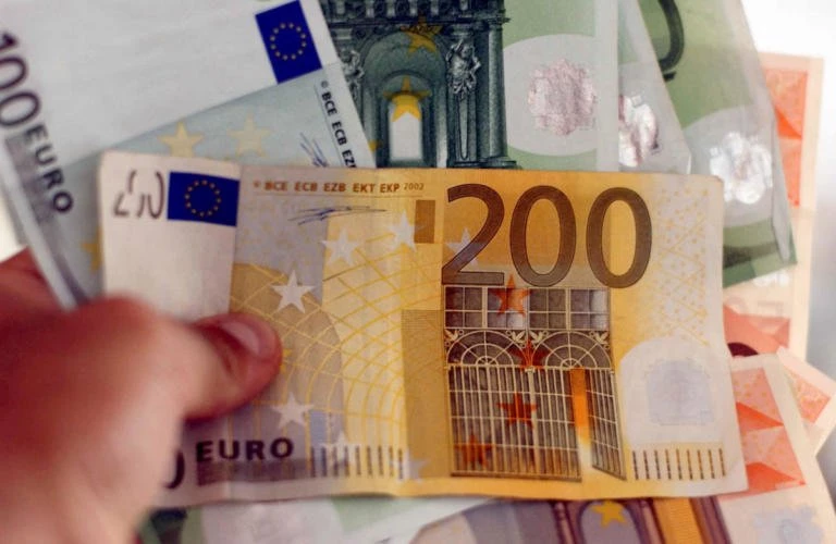 Επίδομα στέγασης: Ποιοι δικαιούνται έως 2.500 ευρώ το χρόνο